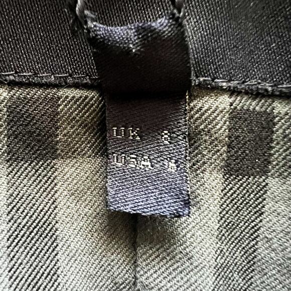 Burberry London Women’s Black 100% Italian Buffalo Leather Button-Up Vest Sz 6 - Picture 3 of 16